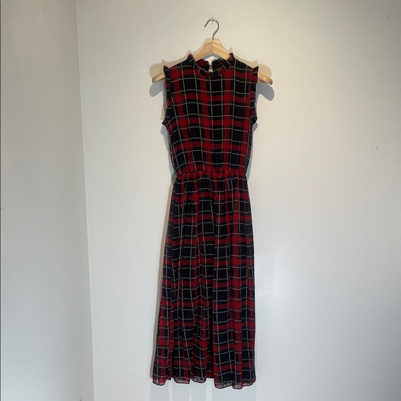 Yi Heng Mei Dresses & Skirts - Chic Sleeveless, High Neck Tartan Dress